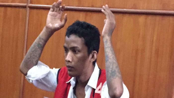Pria Penuh Tato ini Rampas Tas Ibu Hamil Hingga Terpelanting