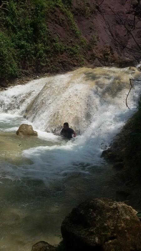 Blusukan ke CURUG KEMBANG SOKA , Air Terjun Tersembunyi di Barat Kota Jogja 