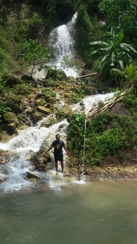 Blusukan ke CURUG KEMBANG SOKA , Air Terjun Tersembunyi di Barat Kota Jogja 