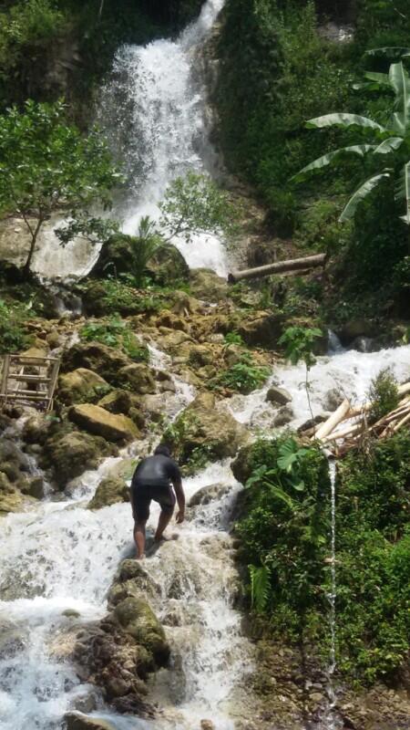 Blusukan ke CURUG KEMBANG SOKA , Air Terjun Tersembunyi di Barat Kota Jogja 