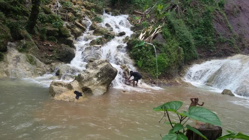 Blusukan ke CURUG KEMBANG SOKA , Air Terjun Tersembunyi di Barat Kota Jogja 