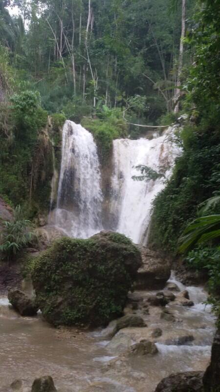 Blusukan ke CURUG KEMBANG SOKA , Air Terjun Tersembunyi di Barat Kota Jogja 