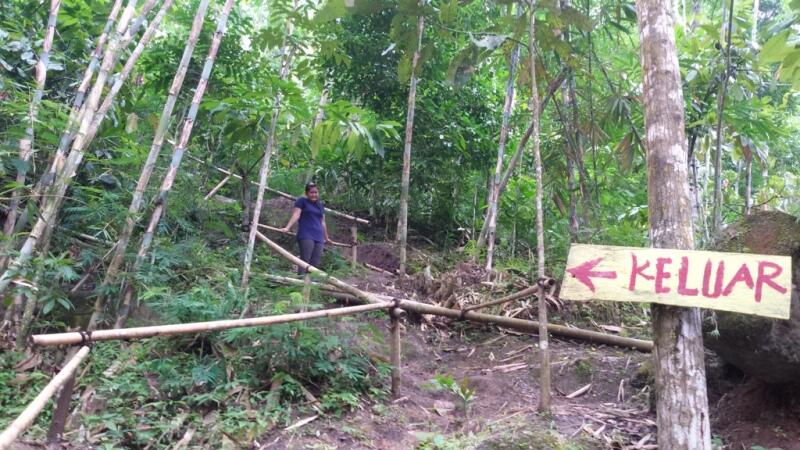 Blusukan ke CURUG KEMBANG SOKA , Air Terjun Tersembunyi di Barat Kota Jogja 