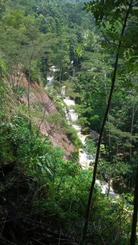 Blusukan ke CURUG KEMBANG SOKA , Air Terjun Tersembunyi di Barat Kota Jogja 