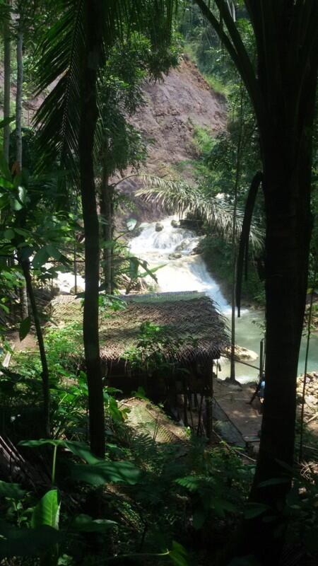 Blusukan ke CURUG KEMBANG SOKA , Air Terjun Tersembunyi di Barat Kota Jogja 