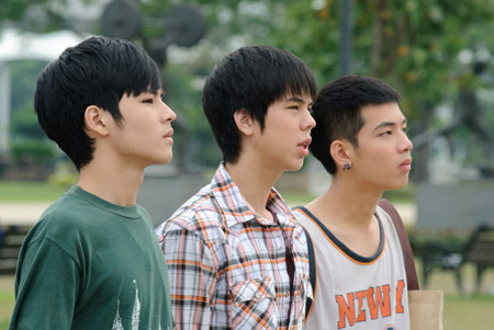 5 moment adegan film,yg menurut ane paling lucu .