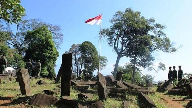 PAK MENDIKBUD, JANGAN Biarkan Bilangan Pi Menjadi Misteri di KUJANG GUNUNG PADANG