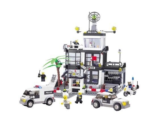Lego Decool 7116 Ultimate Batmobile