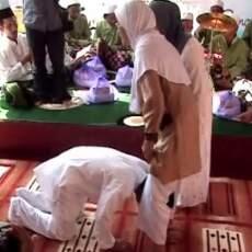 Ritual Aneh Siswa Menjelang Ujian Nasional