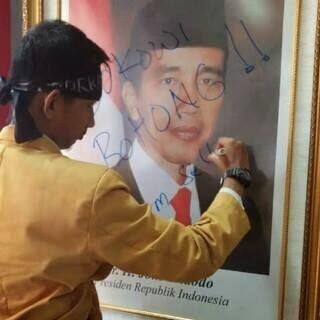 Mahasiswa Indonesia Turunkan Jokowi gagas &quot;Gerakan 20 Mei 2015&quot;