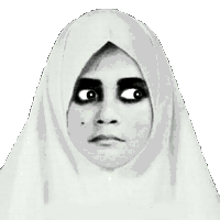 ada gambar susana pake kerudung bray