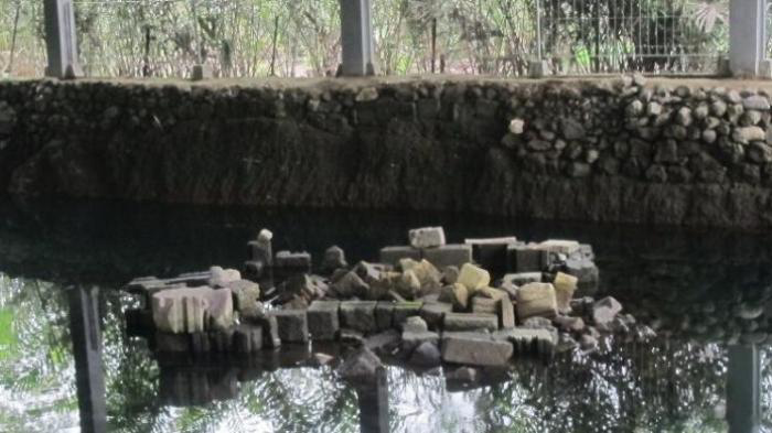 Tak Bisa Kering, Air yang Merendam Candi Losari Bisa Jadi Daya Tarik..