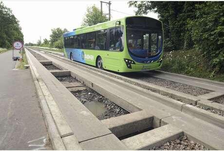 &#91;boleh dicoba nih&#93; Penampakan Busway Anti Penyerobotan di Berbagai Negara