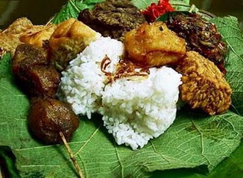 Nasi Jamblang, Sejarah dan Pernak-pernik Si Nasi &quot;Antimainstream&quot;