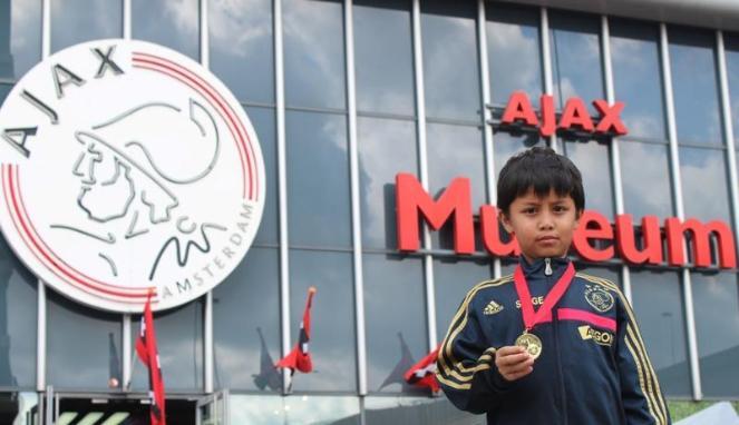 Ajax Masih Tunggu Kedatangan 'Messi' Indonesia