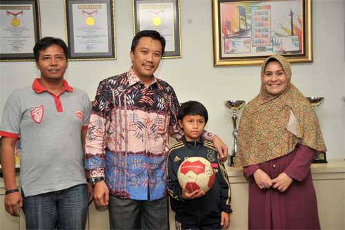 Ajax Masih Tunggu Kedatangan 'Messi' Indonesia