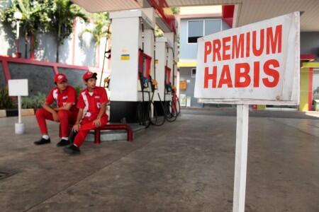 &#91;#RevolusiMental&#93; Premium Dihapus, Ini Dia Nama Bensin Baru Penggantinya!