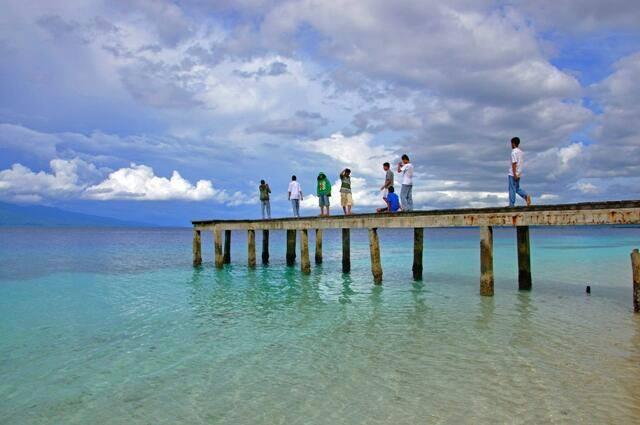 &#91;FOTO&#93; Pria Ini Ingin Jual Pantai Terbaik Indonesia Senilai Rp4,5 M