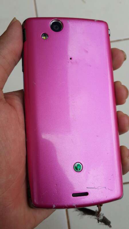 DIJUAL XPERIA ARC S PINK LT18i BATANGAN MURAH
