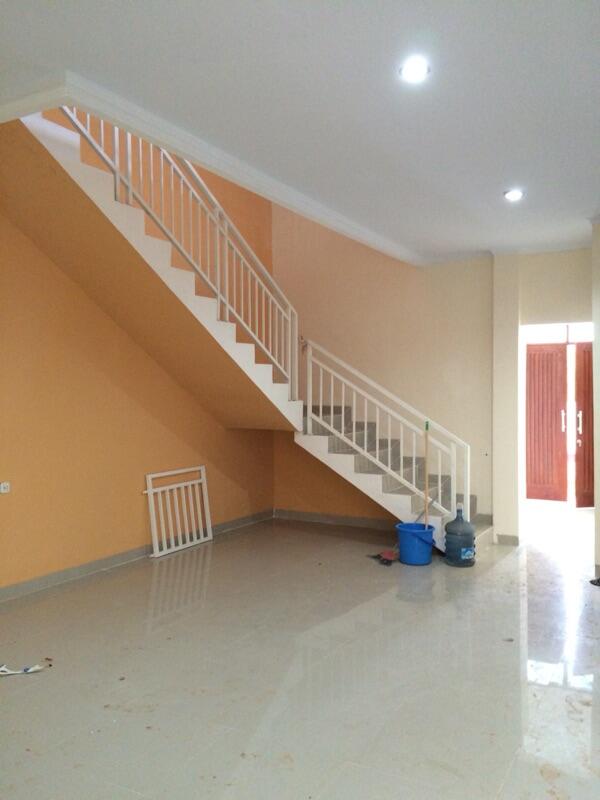 Tolong Dilihat Gan Sepuh Ada Yang Lain Di Rumah Ini