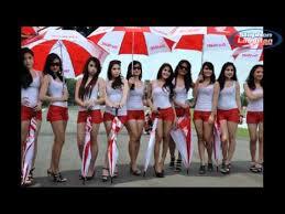 (Thread Damai) 25 Umbrella girl akan sambut tamu KAA di Bandara Husein Sastranegara