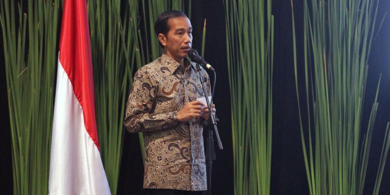 Jokowi: Kalau Ada Masalah, Telepon Saya!