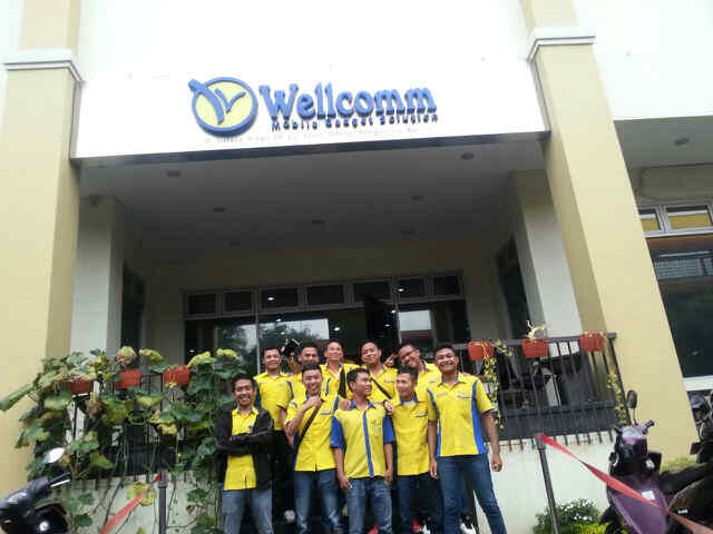 SALESMAN GADGET DAN ASESORIS HANDPHONE