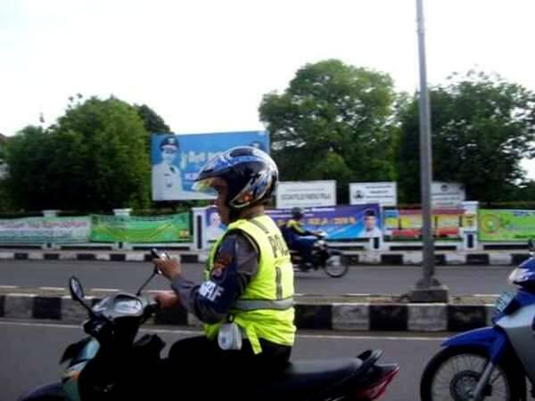 &#91;Wajib&#93;Ngaku Deh, Agan Pengendara Motor? Pasti Pernah Mengalami 20 Nasib Ini! 