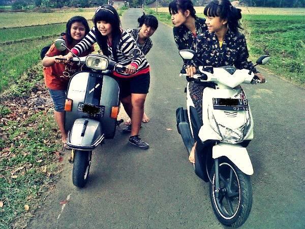 &#91;Wajib&#93;Ngaku Deh, Agan Pengendara Motor? Pasti Pernah Mengalami 20 Nasib Ini! 