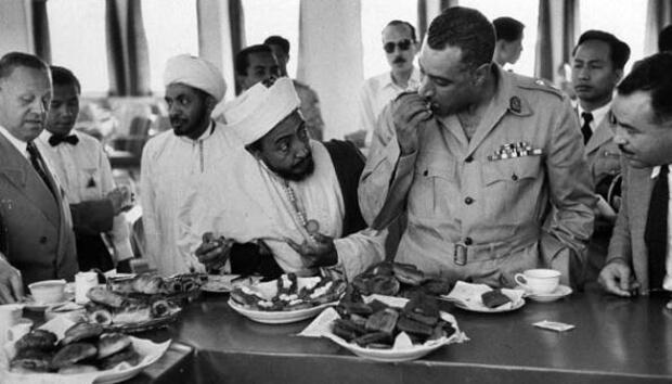 KAA 1955: Gaya Ceu Popong Bohongi Presiden Nasser
