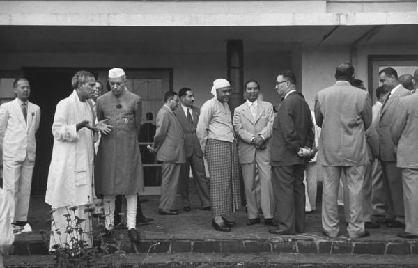 PERJALANAN PANJANG MENUJU KONFERENSI ASIA AFRIKA!!!