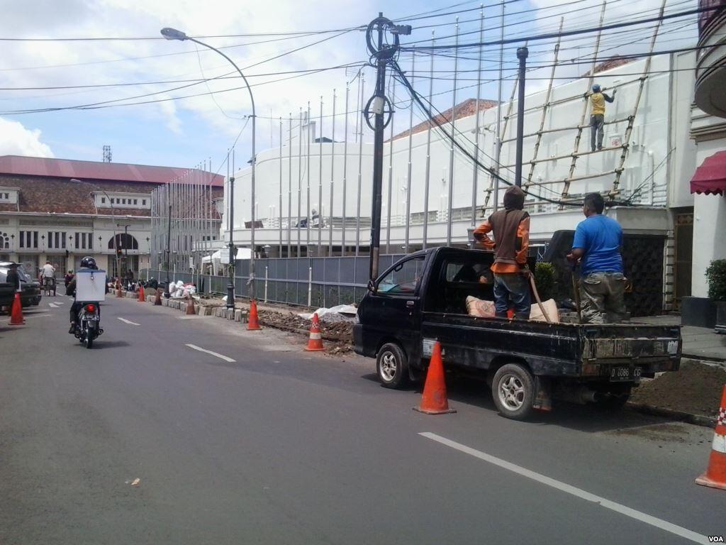 Suasana Bandung jelang KAA