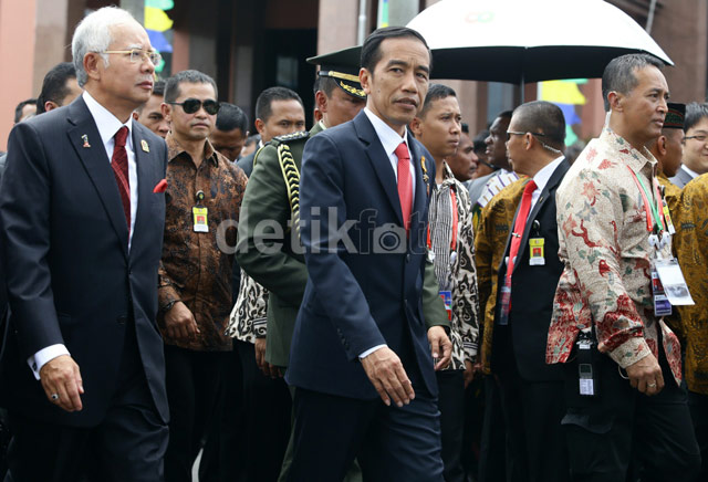Horeeee.... Jokowi Resmikan Monumen Solidaritas..