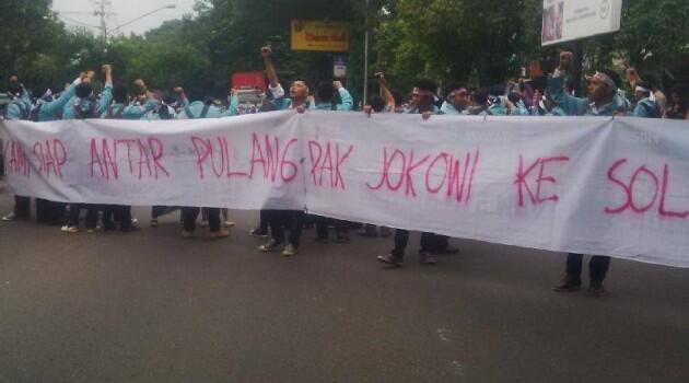 Berbagai Spanduk Lucu Yang Salah Tulis