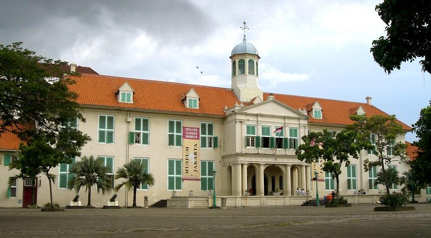 10 Tempat Wisata di Indonesia Ini Bisa Bikin Kamu Belajar Sejarah