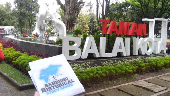#SaveEarth Gerakan Diet Kantong Plastik, Bandung Sudah Memulai, Anda?