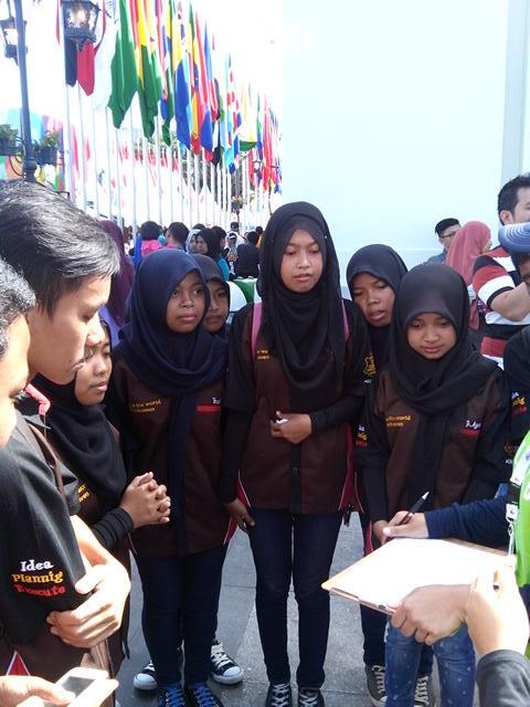 #SaveEarth Gerakan Diet Kantong Plastik, Bandung Sudah Memulai, Anda?