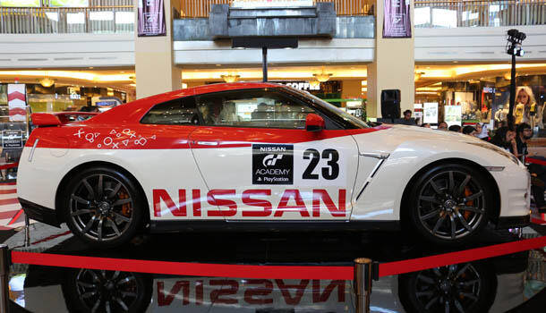 Nissan GT Academy Competition 2015 - Agan Bisa Jadi Pembalap Beneran!