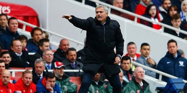 fans mourinho masuk.