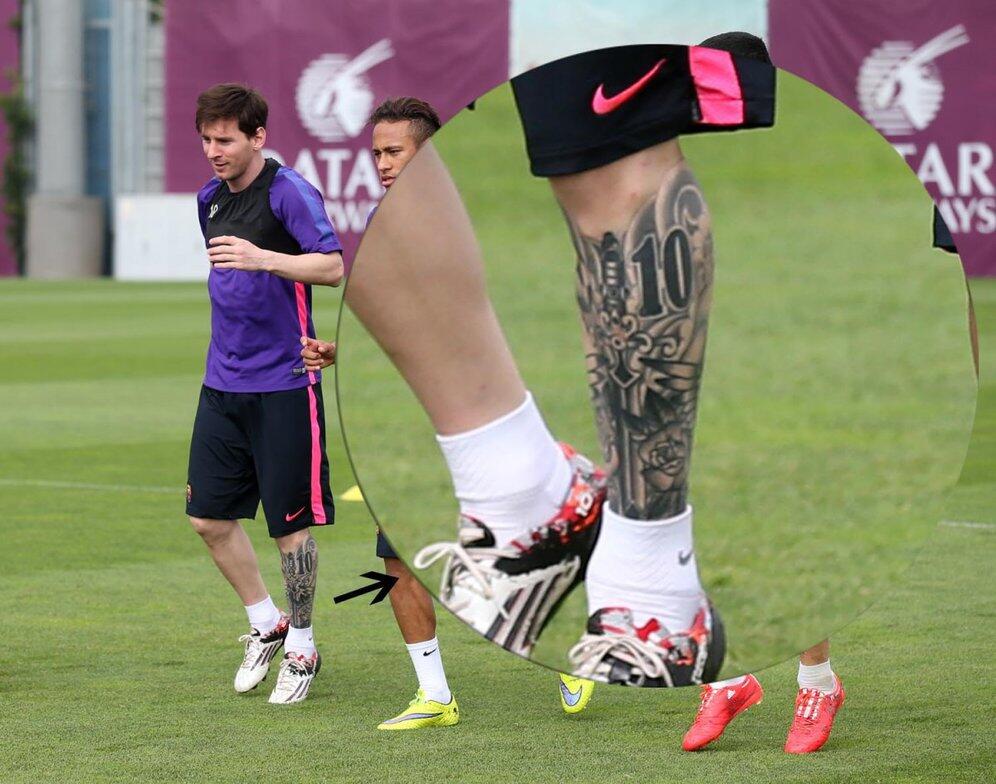 Ini koleksi tato terbaru di kaki Messi  KASKUS