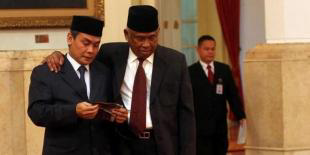 Johan Budi : Presiden Sibuk, Banyak Masalah Lain yang Harus Ditangani