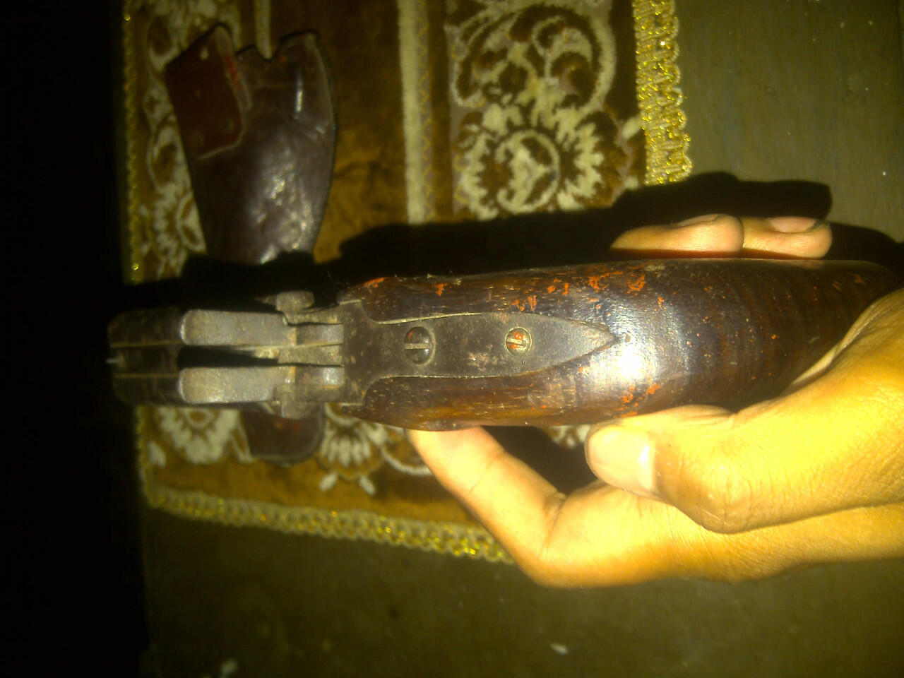 SENJATA ANTIK