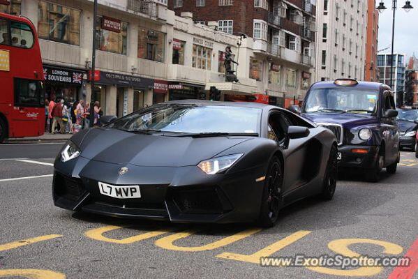 &#91;BOHONG&#93; Presiden Lamborghini: Pelat Nopol Tak Ada didepan Karena Nggak Ada Tempatnya