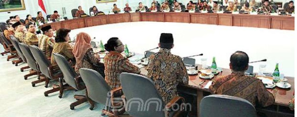 Ssstt...Mau Tau Menteri yg Disebut-sebut Jadi Target Reshuffle? Ini Dia
