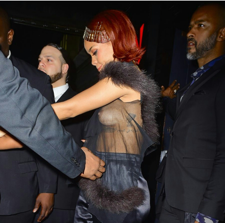 Ooppss.. Puting rihanna nyembul di acara Up & Down