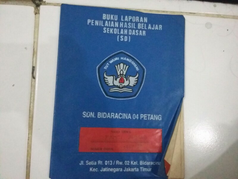 Share yuk gan foto waktu agan pertama kali masuk Sekolah Dasar (SD)