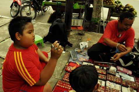 Tipe-Tipe Orang yang Berhubungan dengan Batu Akik