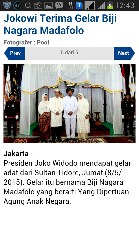 Hot Photo.. Jokowi Terima Gelar biji Nagara Madafolo..