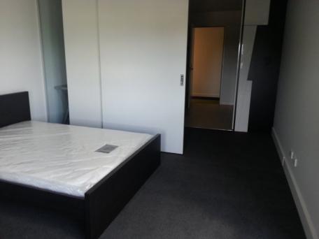 URGENT!! need New tenant- MELBOURNE 