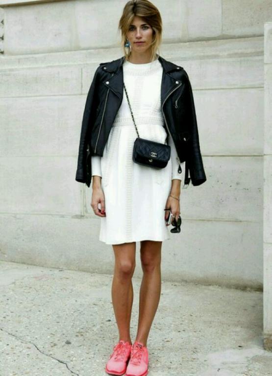 [Pecinta Fashion] Memadukan Dress Dengan Sneakers: KEREN! 